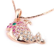 精致與優(yōu)雅的融合——伊泰蓮娜麗晶海豚粉合金項鏈